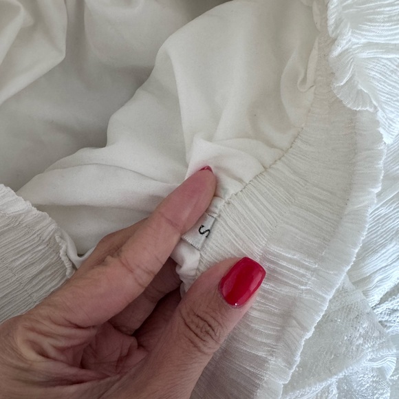 Liv Ruffled Set - Picture 2 of 3